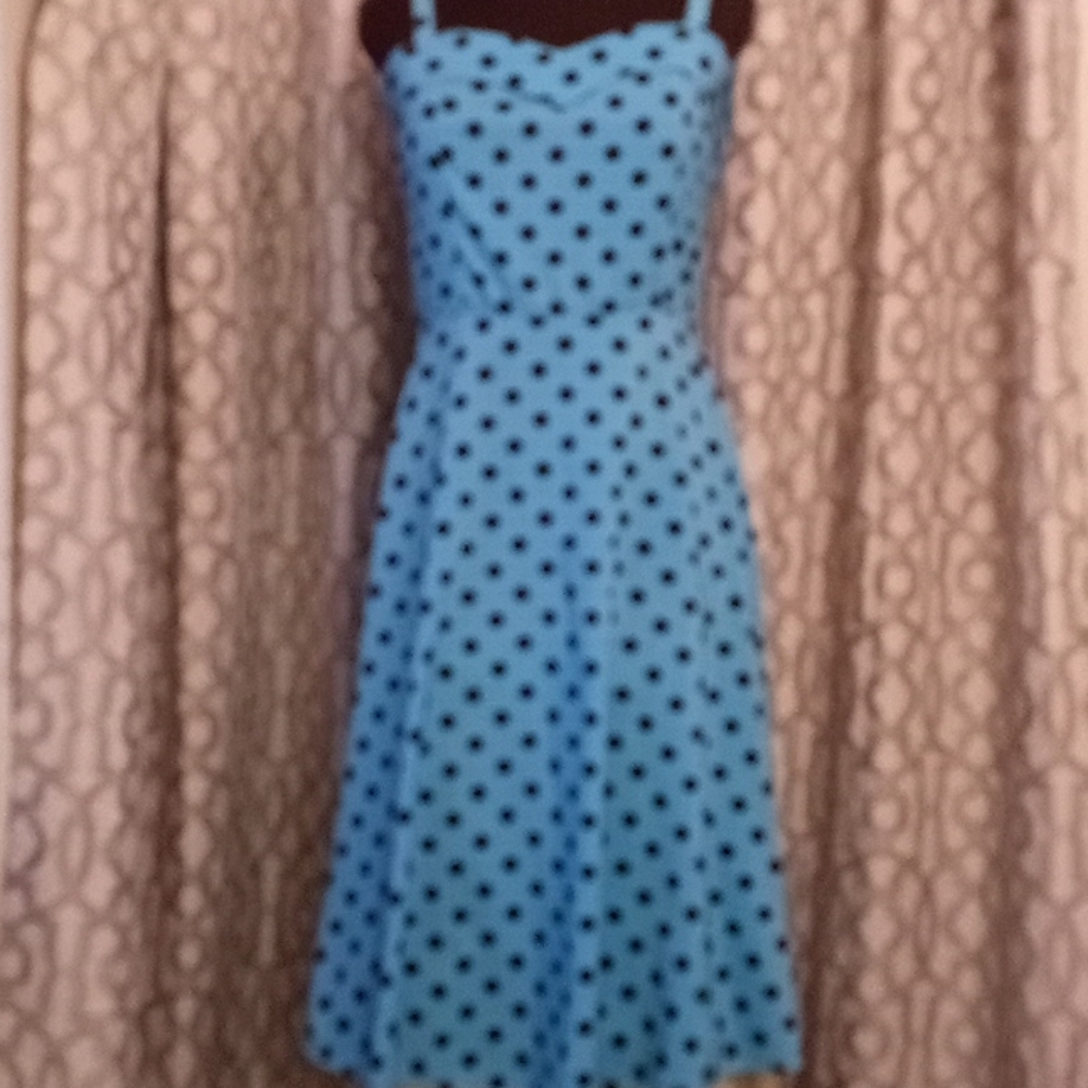 Woman's dress (H)